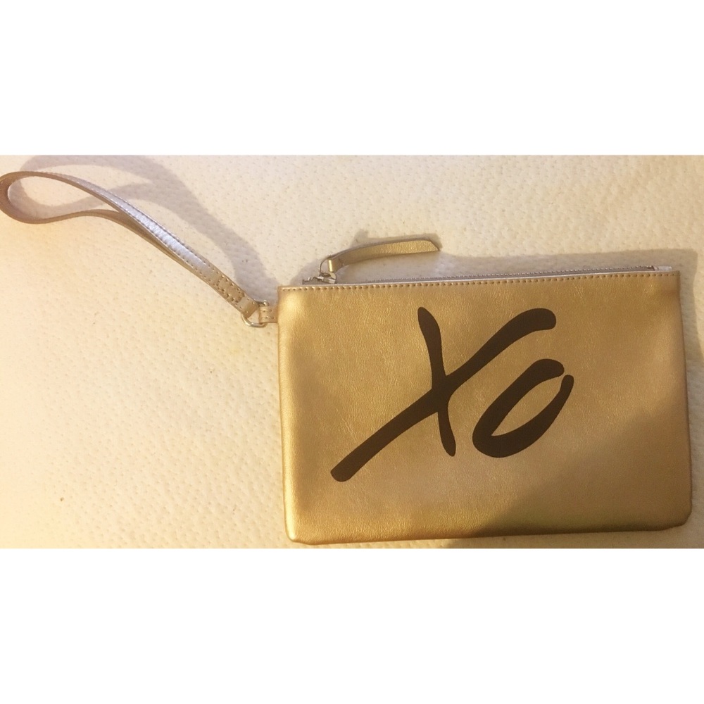 Banana Republic Wristlet